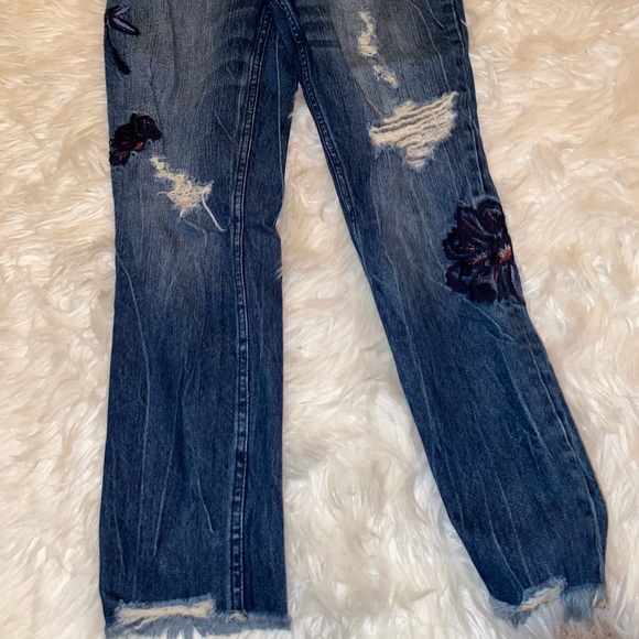 embroidered girlfriend jeans abercrombie - Picture 2 of 5